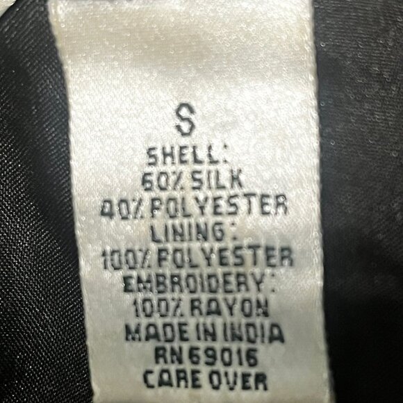 Laura Ashley Black Embroidered and Beaded Floral Print Raw Silk Blend Jacket Siz - Picture 8 of 8